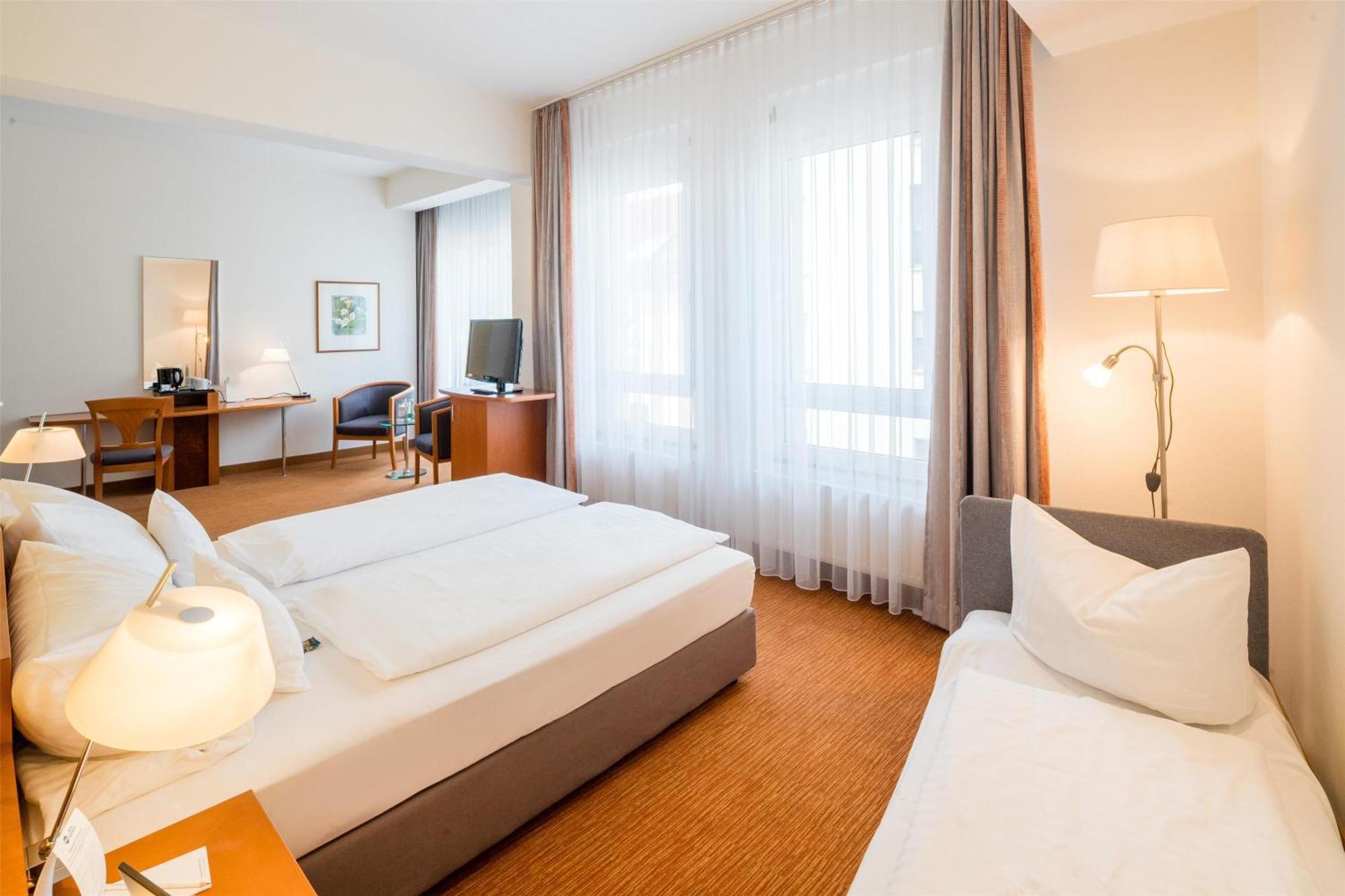 Best Western Hotel Am Strassberger Tor Plauen Esterno foto